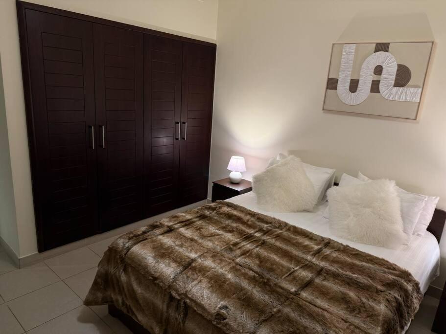 Apartment 1br Burj Khalifa View Designed Happiness Energies Dubai