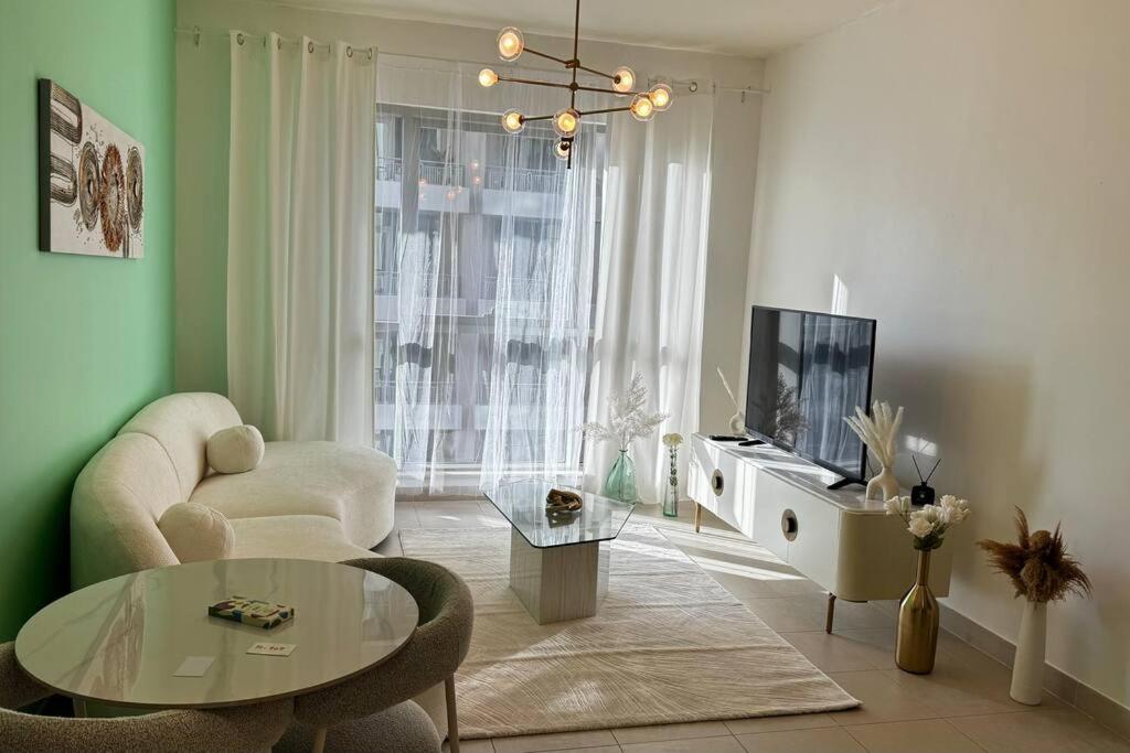 1br Burj Khalifa View Designed Happiness Energies * Dubai