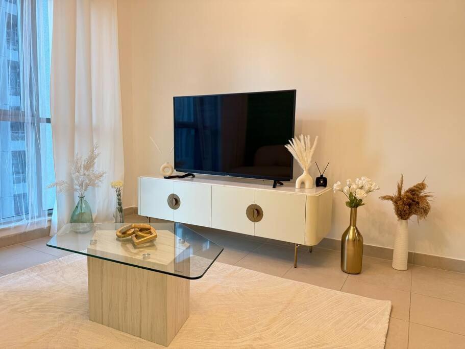 Apartment 1br Burj Khalifa View Designed Happiness Energies *