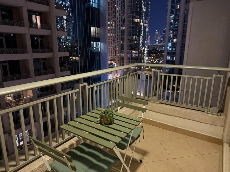 1br Burj Khalifa View Designed Happiness Energies Apartment Dubai